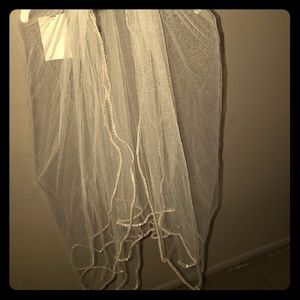 Wedding Veil, brand new, never been worn